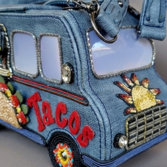 RARE,RETIRED MARY FRANCES TACO TRUCK HANDBAG - Picture 5 of 6